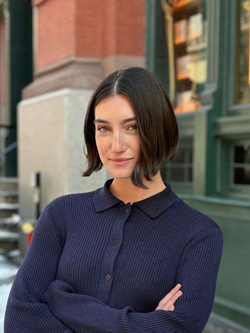 Uma Chalik, Associate