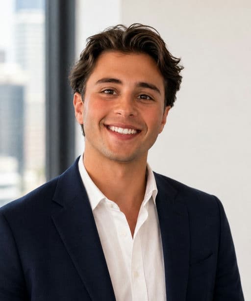 Giovanni Calo, Analyst
