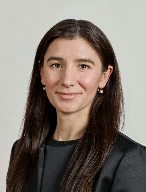 Isabelle Phelps, Partner