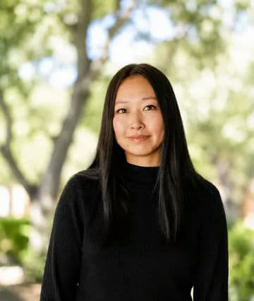 Jenny Zhu, Investor