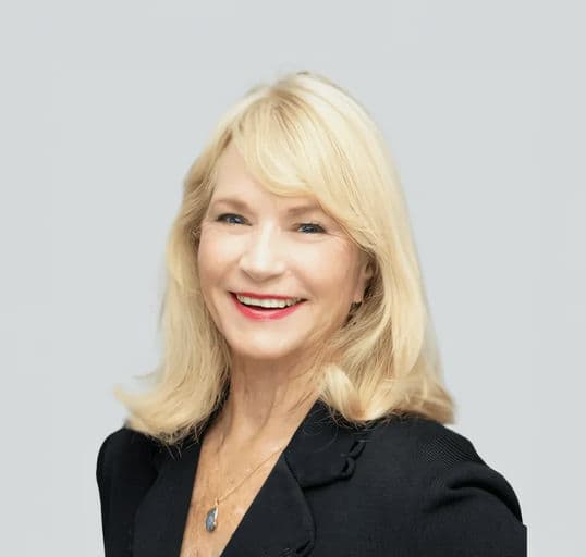Nola Masterson, Partner