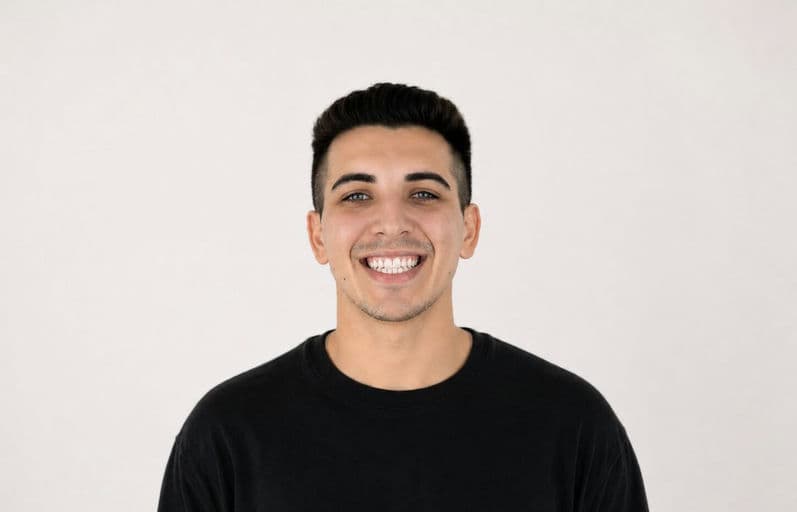 Jared Van Ryne, Associate