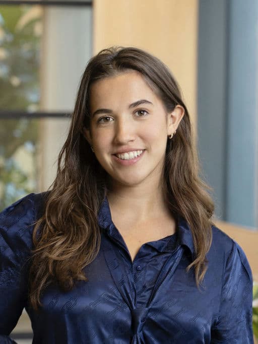 Sophia Cohen, Analyst