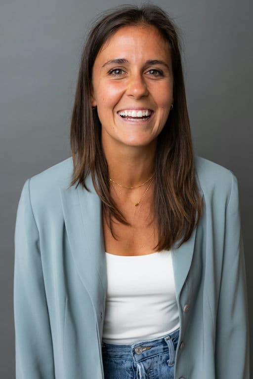 Carolina Galdiz, Investor