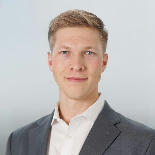 Ian Balser, Analyst