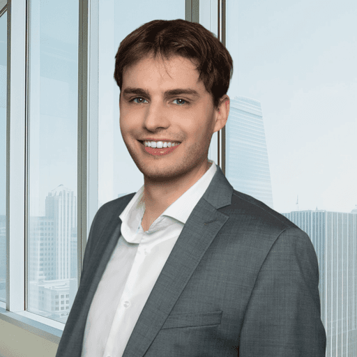 Vince Plot, Associate