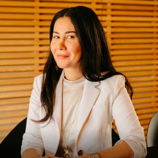 Luciana Lixandru, Partner