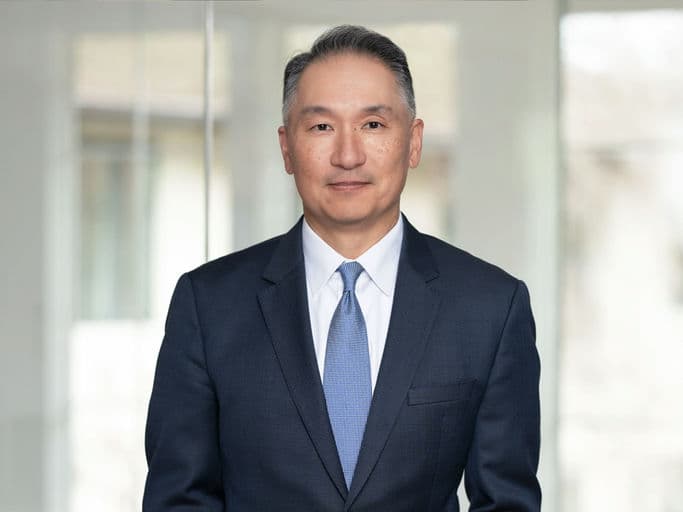 Peter Y. Chung, Managing Director