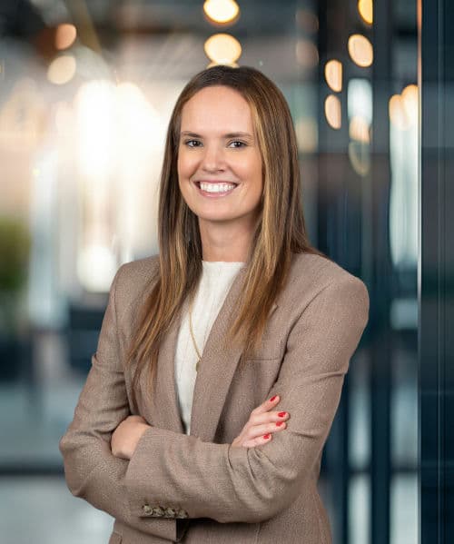 Gabby Contro, Partner