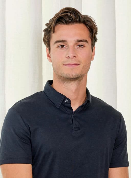 Nico Hughes, Investor