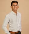 Saar Shah, Associate