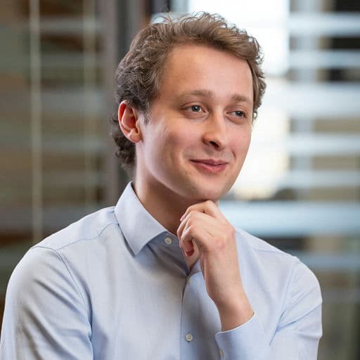 Julian Lutterman, Investor