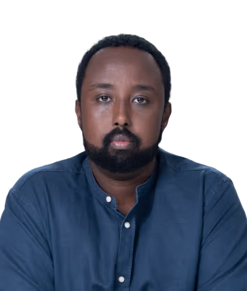 Samakab Hashi, Partner