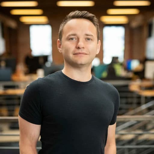 Dylan Itzikowitz, Investor