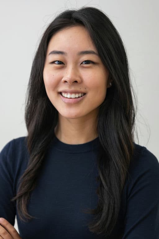 Lauren Lee, Investor