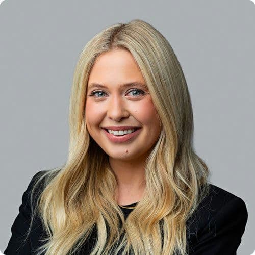 Allie Singer, Senior Associate