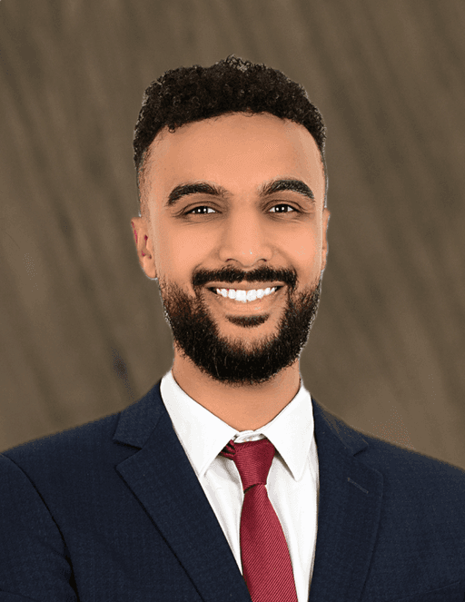 Hamza Hundt, Senior Investment Analyst