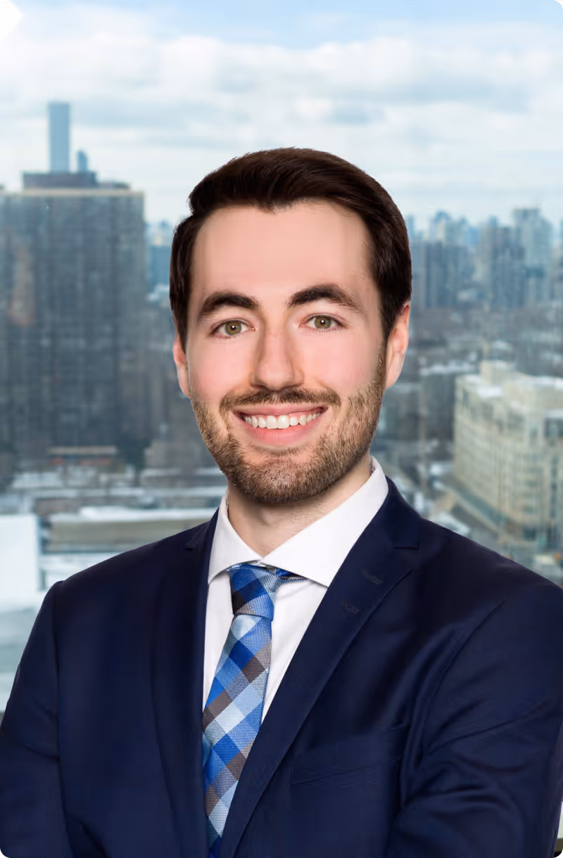 Adam Neumark, Associate