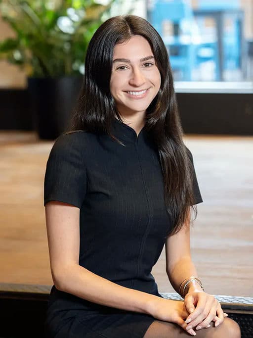 Molly Steinberg, Associate
