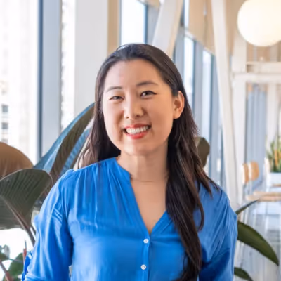 Laura Du, Investor