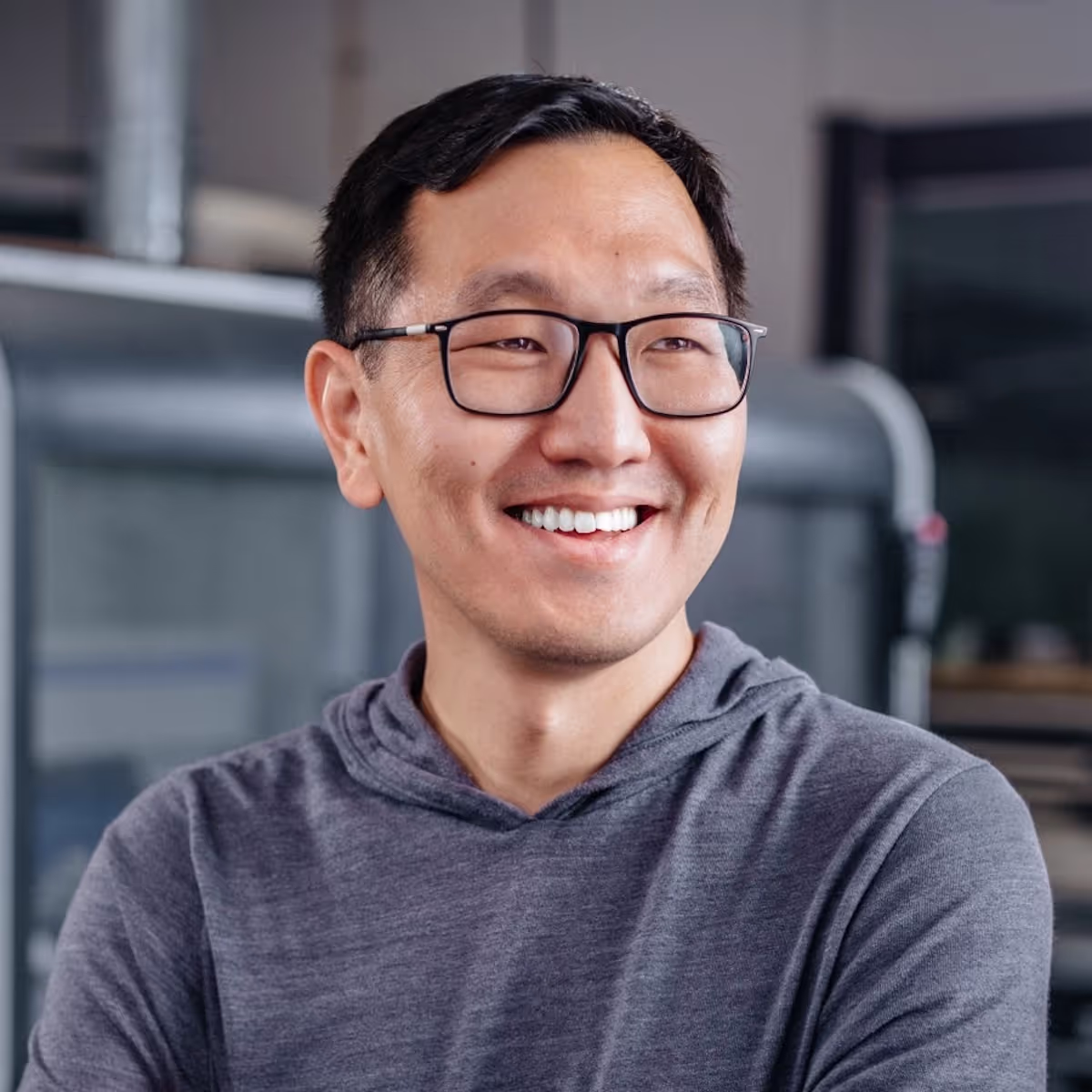 Daniel Yum, Principal